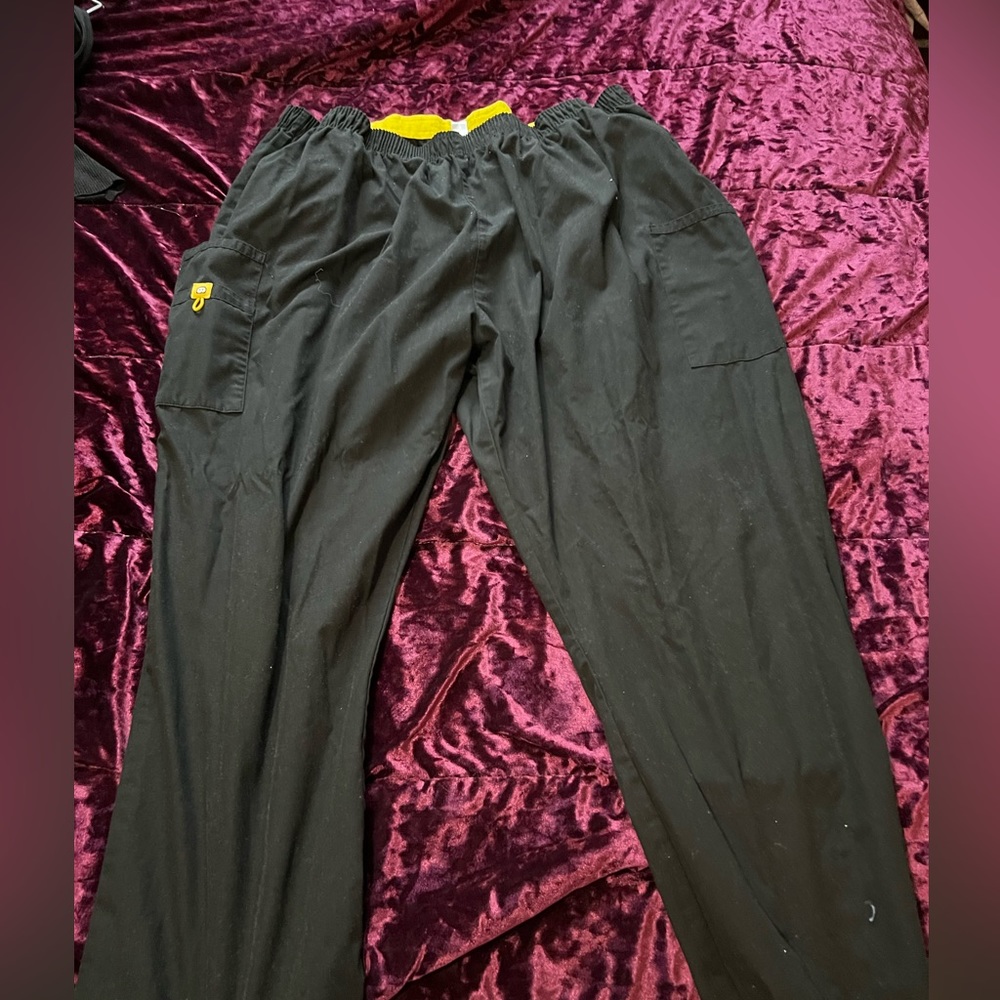 Wonder wink 5x scrub pants!